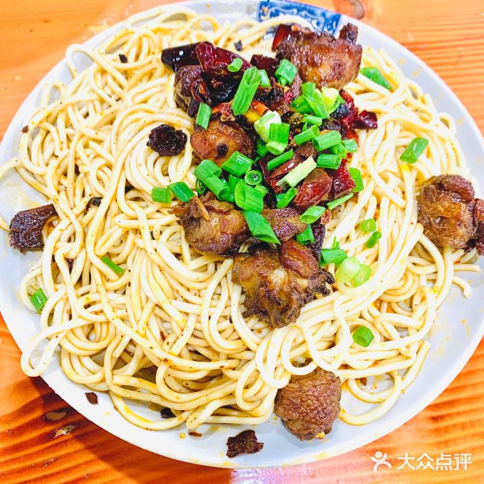 宜宾燃面·钵钵鸡米饭(同曦店)干辣鸡面图片