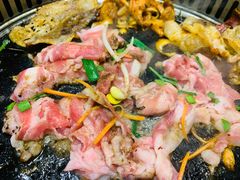 涮薄片牛五花-烤路里·韩国品质自助烤肉(石路天虹4号店)