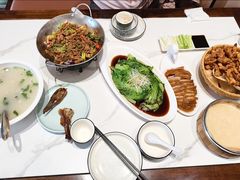 -梅利汴京烤鸭•开封豫菜地标店(东司门店)