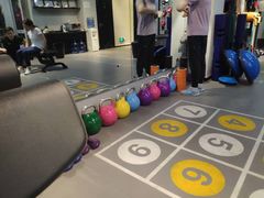 -Freedom Fitness私教健身俱乐部(徐虹北路店)