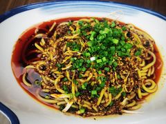 -有红鸡毛店·川菜(建设路店)