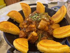 -鹤乡东北菜(崮山路店)