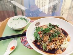 -海口骑楼小吃街