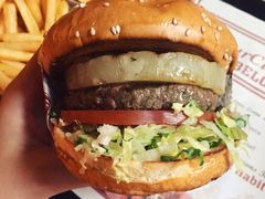 -The Habit Burger Grill 哈比特汉堡(复兴soho店)