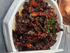 -蔼若春.传承三十年云南菜(金碧公园店)
