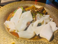 新疆大盘鸡-楼兰新疆主题餐厅(坂田佳华领汇广场店)