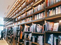 -茑屋书店(天目里店)