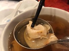 雞燉包翅-凤城酒家(渣华道)