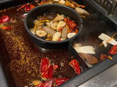 -老牌坊云南鱼豆花火锅(爱建店)