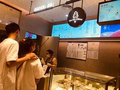 -喜茶(北京华贸购物中心店)