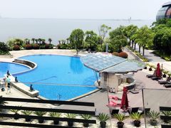 -上海滴水湖皇冠假日酒店