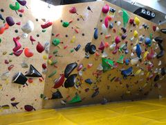 -问山MountQuest攀岩馆