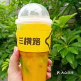 整颗芒果鲜果肉的柠檬茶，夏天喝超爽，快来新洲打卡吧