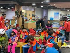 -乔波室内滑雪场