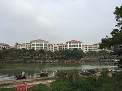 -万绿园