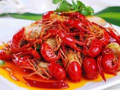 麻辣小龙虾-霄汉牛三鲜湖北砂锅菜(万松园2店)