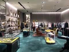 -Gucci(青岛海信广场店)