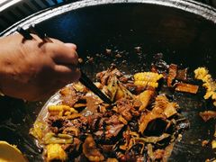 -锅老头海鲜铁锅炖
