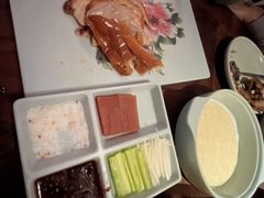 -韵秋荷(宝山龙湖天街店)
