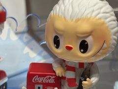 -泡泡玛特POPMART(蓝色港湾店)