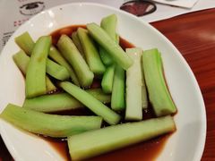-梅龙镇广场