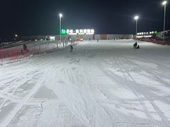 -华彬猛犸滑雪场