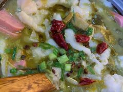 -周鱼小馆石锅酸菜鱼(活力汇店)