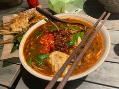 -粉八·云南米线·建水烧烤(常熟路店)