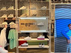 -NIKE KICKS LOUNGE体验店(北京新中关店)