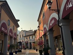 -佛罗伦萨小镇广佛名品奥特莱斯(疏港路店)