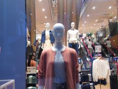 -优衣库(深圳万象天地旗舰店)