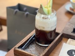 -Mark&Mars Restaurant