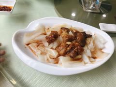 冬菜排骨蒸陈村粉-龙禧渔村酒楼