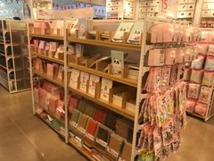 -名创优品(天津市河东万达广场店)