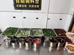 -文山荷鲜居(翠湖店)