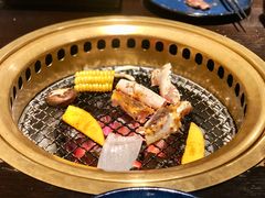 -山川小町·极番烧肉(新地假日广场店)