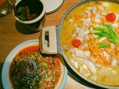 -山城外·非遗酸菜鱼(蜀都万达店)