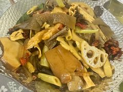 -天天向上素食餐厅(五台山店)