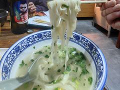 -东大桥小国抻面烧烤(长通路店)