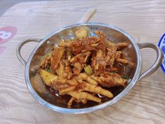 干锅姜辣凤爪-江城燕子大排档(江汉路步行街店)