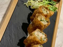 香煎酪梨深坑腐皮卷-玖尹-新派中式餐酒馆