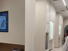 -HIMO海马体照相馆(上海华润CP静安店)