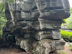 -梭布垭石林景区