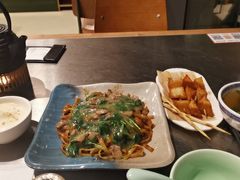 -潮界(LU·ONE凯德晶萃广场店)