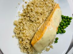 烤三文鱼配花椰菜米-宜家·瑞典风味餐厅(青岛商场店)