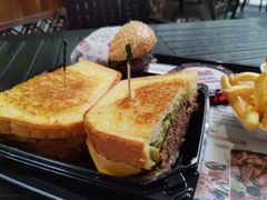 圣塔芭芭拉经典牛肉特堡-The Habit Burger Grill 哈比特汉堡(爱琴海店)