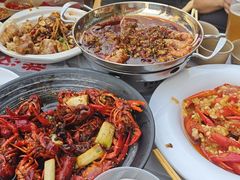 -肥肥虾庄·金牌油焖大虾(东湖欢乐谷店)