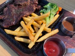 -菲滋意式餐厅(金华银泰城店)