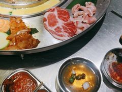 -哈哈碳都·牛肋条无限自助烤肉(台江万达店)