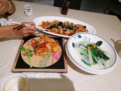 -老莞家私房菜-超级鱼头佛跳墙